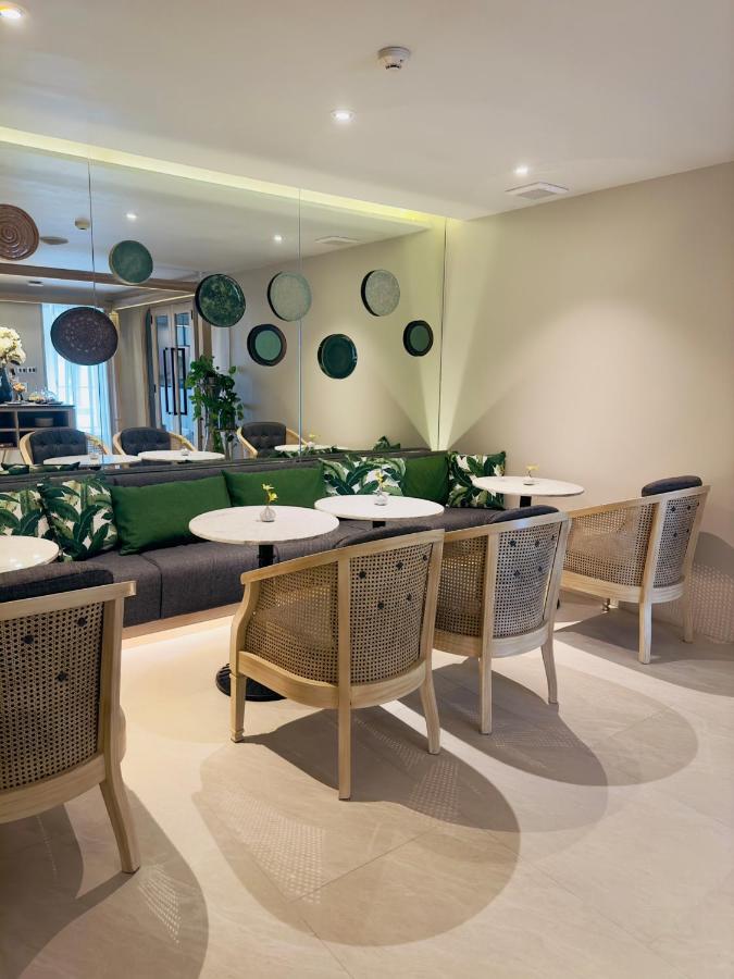 Maladee Rendezvous Hotel Чиангмай Екстериор снимка